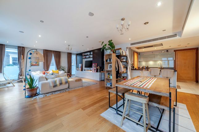 Flat 4, Cope House, Cope Place, London photo 2