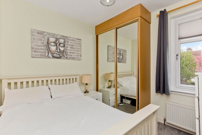 Flat for sale in 9/4 Glendevon Park, Edinburgh