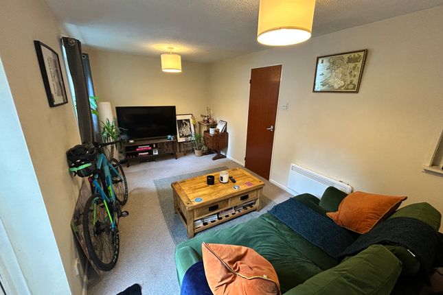 3 Holne Court, Kinnerton Way, Exeter photo 4