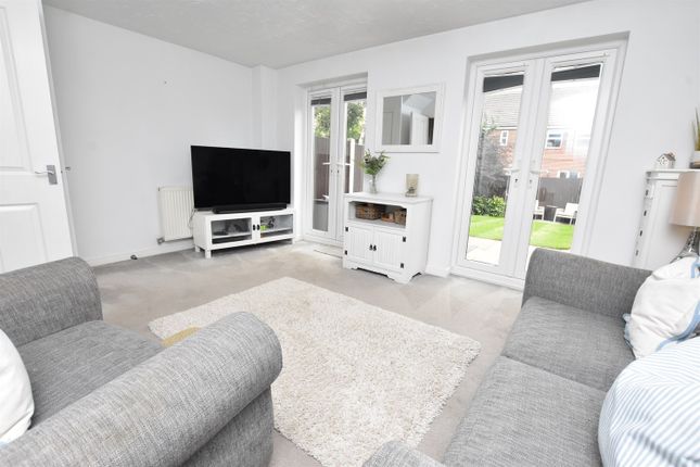 8, Poplar Court, Nantwich photo 4