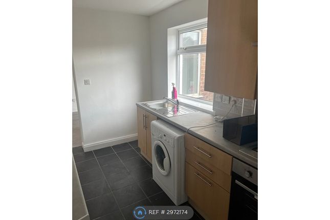 High St, Stanton Hill, Sutton-In-Ashfield photo 3