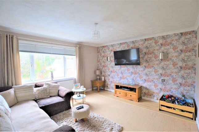 Flat E, 66, Waterside Street, North Ayrshire photo 3