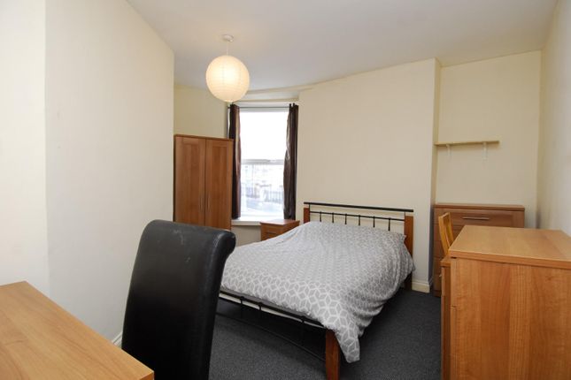 Thumbnail Flat to rent in North Street, Tf, Plymouth