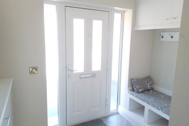 43, Heather Close, Bournemouth photo 2