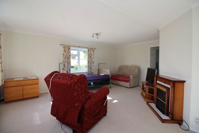 20 Carlton Close, Shipbourne Road, Tonbridge photo 2