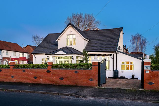 Detached house for sale in 4/5 Bedroom Detached House, Carlton Drive, Prestwich