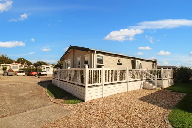 Thumbnail Mobile/park home for sale in Wayside Park Estate, Way Hill, Minster, Ramsgate