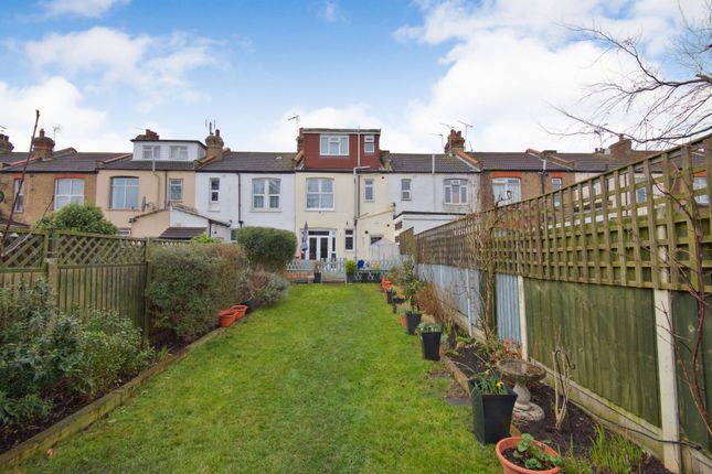 Terraced house for sale in Lovelace Gardens, Southend-On-Sea