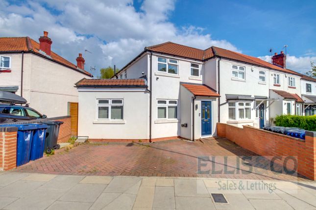 End terrace house for sale in Hillbeck Way, Greenford