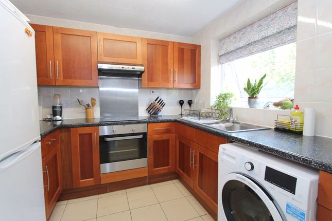 Thumbnail Flat for sale in Huxley Close, Northolt