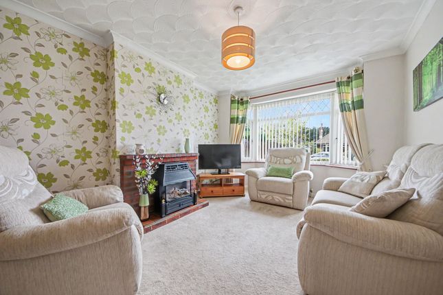 1 Garrick Gardens, Southampton photo 2
