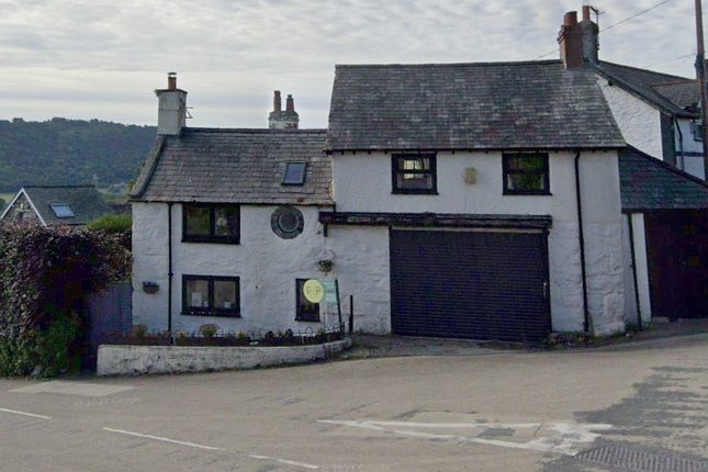 Thumbnail Detached house for sale in Tyn-Y-Groes, Conwy