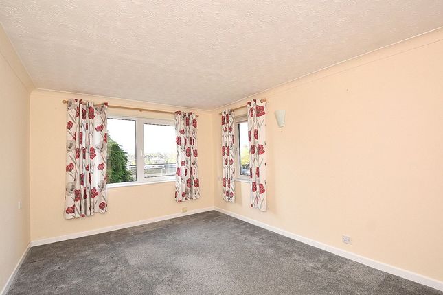 Flat 19, Homecanton House, Carrington Way, Somerset photo 2