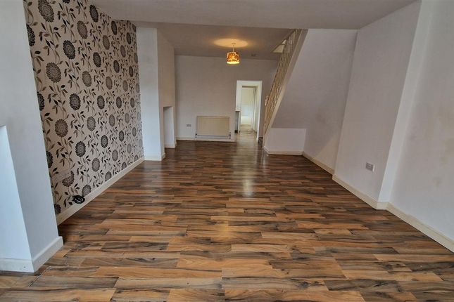 17, Dierden Street, Winsford photo 3