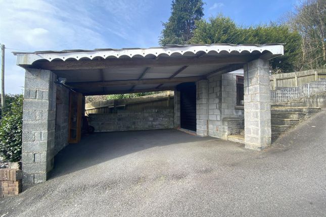Detached house for sale in Rhodfa Llwyn-Eithin, Llanelli