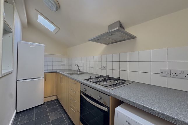 Alice Smith Square Kitchen Photo Second One