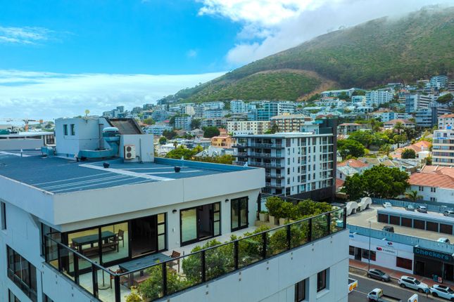 Apartment for sale in Worcester Road, Sea Point, Western Cape, South Africa