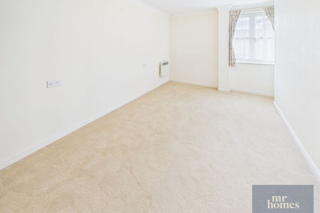 44 Pritchard Court, Cardiff Road, Cardiff photo 5