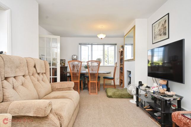 16, Nicholas Drive, Ramsgate photo 3