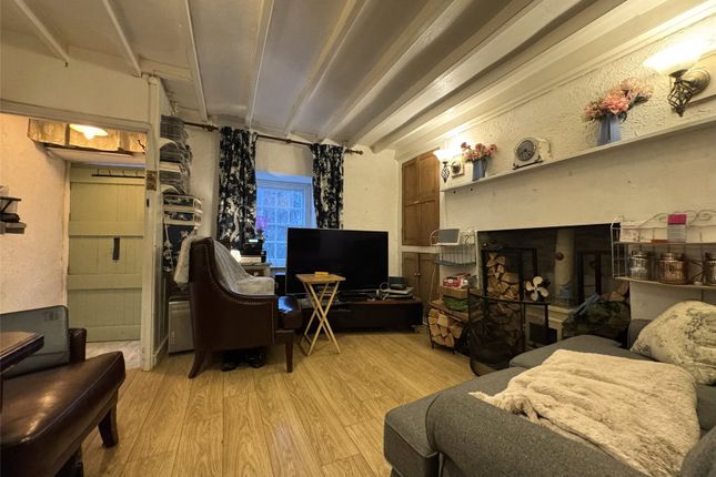 6, Hillsborough, Machynlleth photo 3