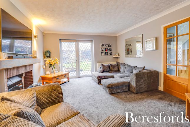 2, The Coppice, Brentwood photo 3