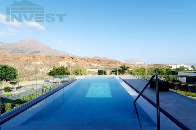Villa for sale in La Caleta, Adeje, Tenerife