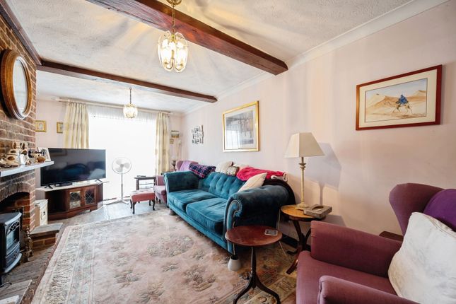 42, Sea Front, Hampshire photo 2