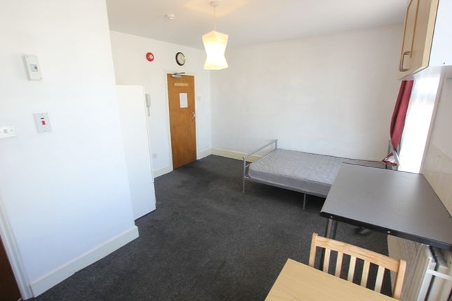 Flat 4, 42 Cornwalli