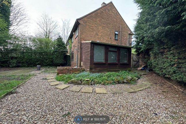 Thumbnail Semi-detached house to rent in Jubilee Close, Walsall