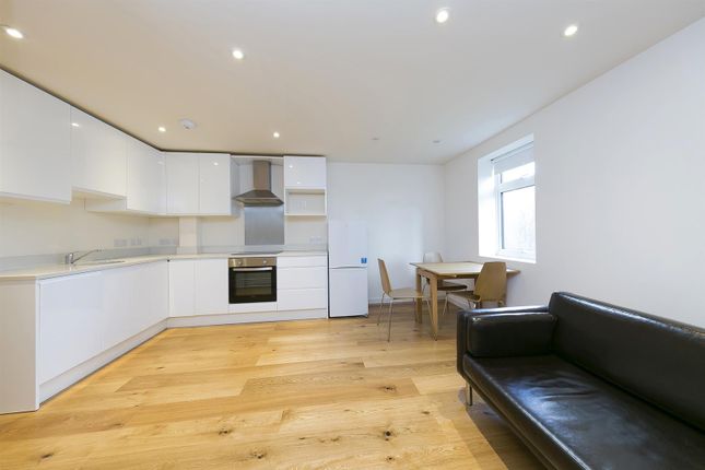 Southfield Road, London photo 3