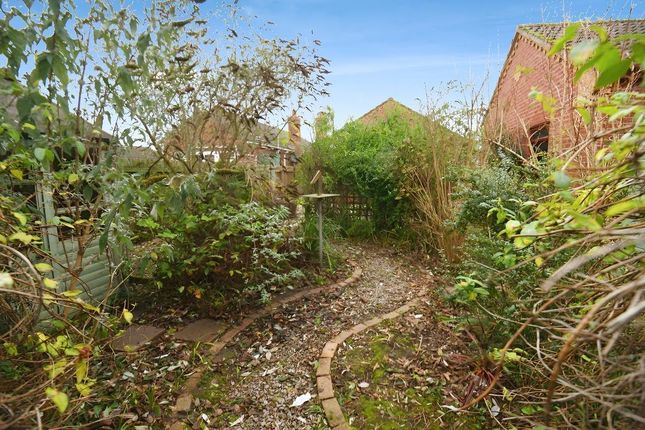 Detached bungalow for sale in Leverington Common, Leverington, Wisbech, Cambridgeshire