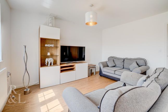 46, Bemrose Drive, Nottingham photo 4