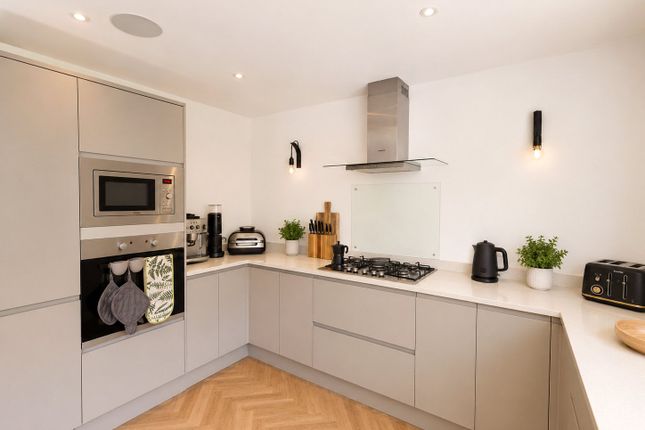 27a, Church Road, Greater London photo 3