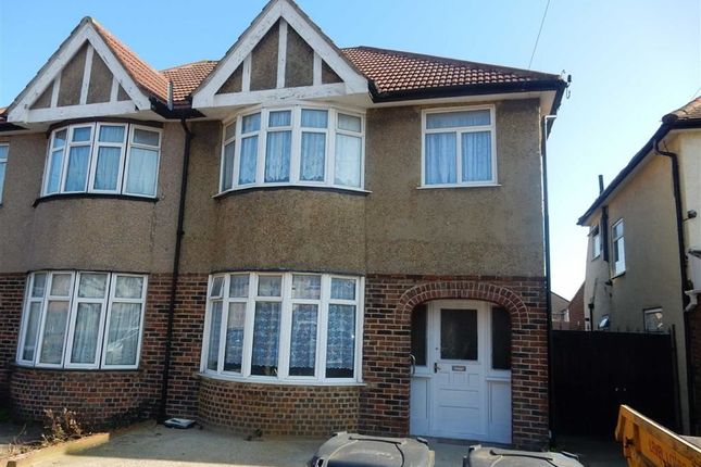 Find 3 Bedroom Houses To Rent In Dormers Wells Infant School