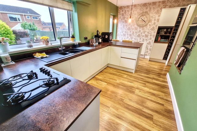 7, Overton Close, Newcastle Upon Tyne photo 2