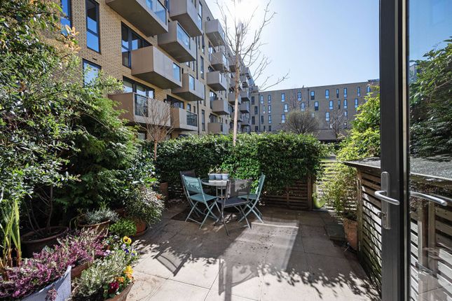 Dongola Road, Stepney photo 2