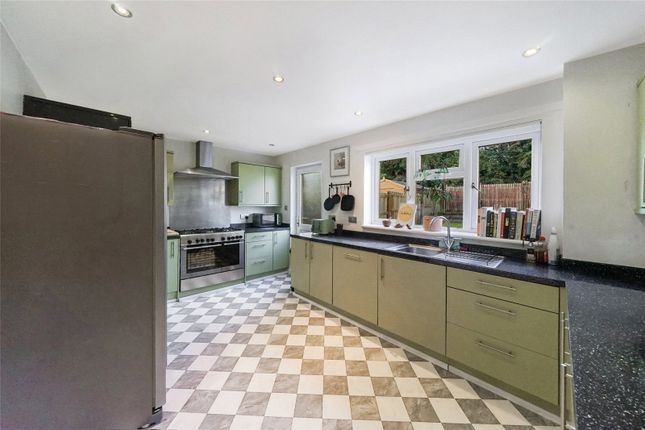 8, Myreton Drive, Stirling photo 4