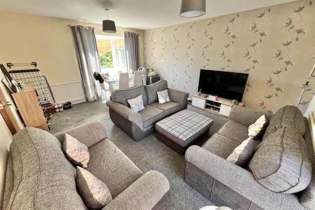 30, Dynevor Close, Plymouth photo 2