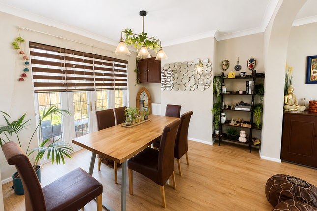Melrose Crescent, Orpington photo 3