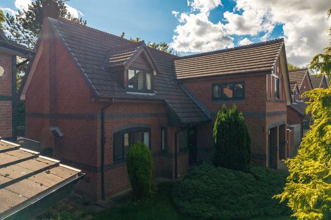 21, Bellpit Close, Manchester photo 2