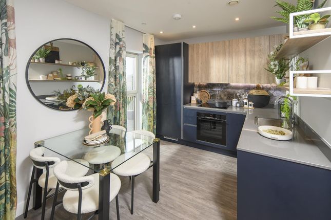 Flat for sale in Apartment 6.6.6, No.6 Bankside Gardens, Green Park, Reading