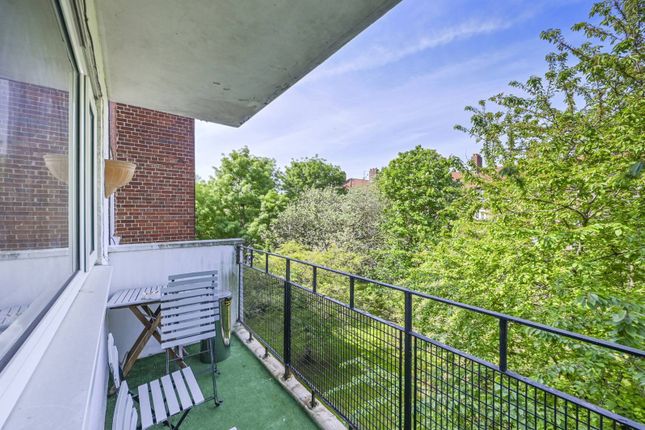 Flat for sale in Wapping Lane, Wapping, London