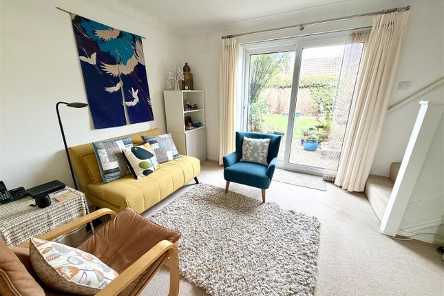 39, Wagtail Close, Swindon photo 4