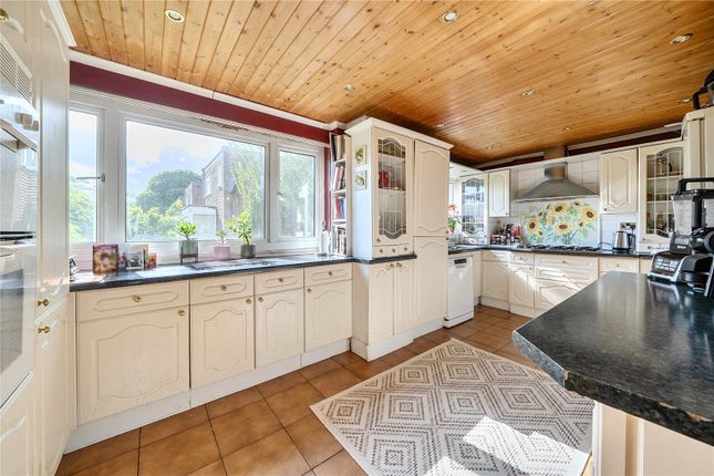 1, Templewood, Ealing photo 4