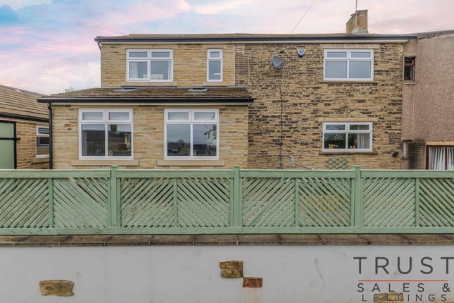 Cottage for sale in Roundwell Road, Liversedge