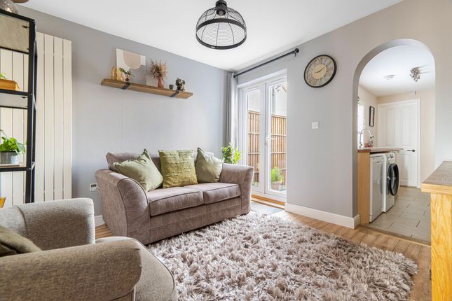 27 Cess Road, Great Yarmouth photo 4