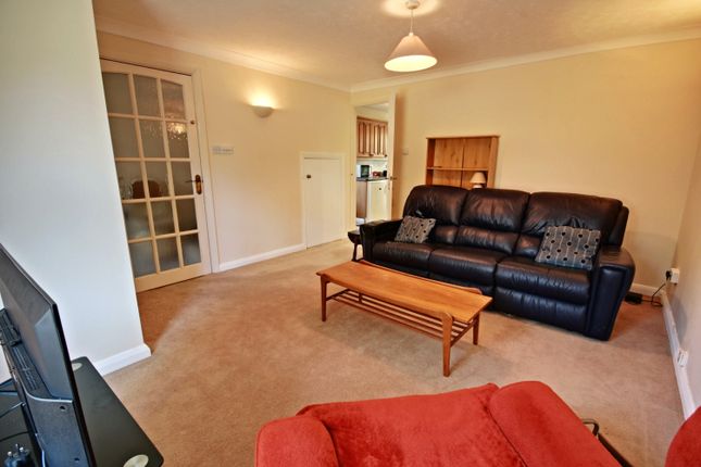 7, Thamesgate Close, Richmond photo 4