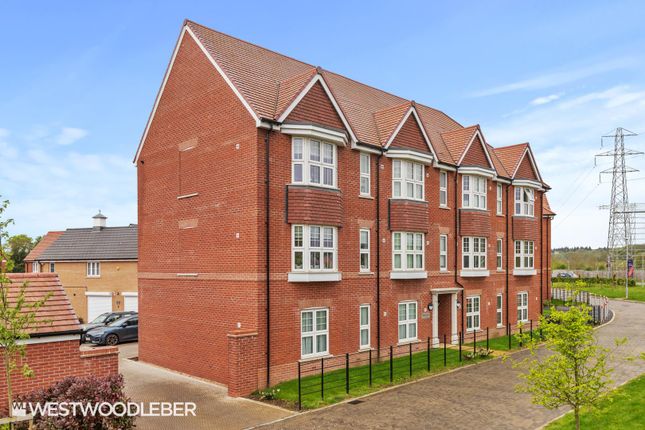 Flat for sale in Moye Close, Hoddesdon