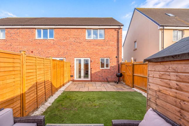 6, Wayfarer Close, Weston-Super-Mare photo 3