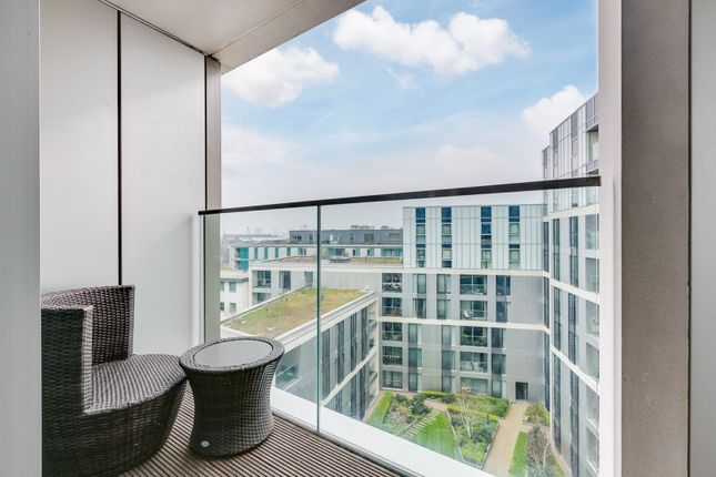 Flat for sale in 16 Buckhold Road, Wandsworth